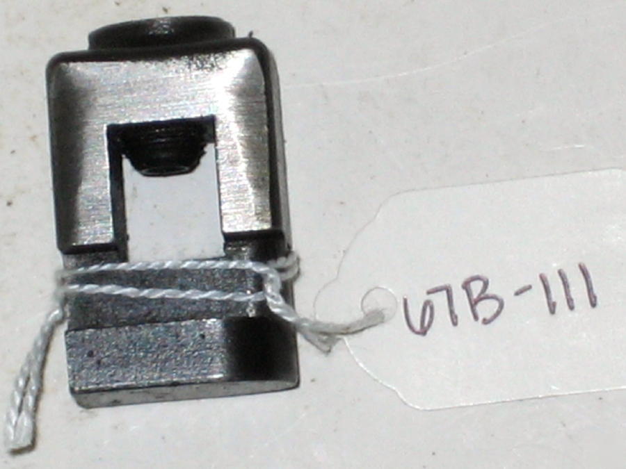 Single tool holder for hardinge lathe