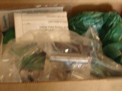 Swagelok manifold, complete spare, p/n ss- M3PDF8-fl