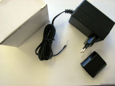 24VDC @ 300MA 230VAC wall transformer-- quantity 10