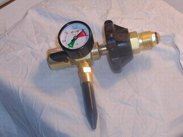 Balloon filling regulator hand tight w/guage U230HG 