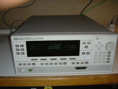 Agilent 83623B opt 1 & 4 10MHZ-20GHZ sweep generator