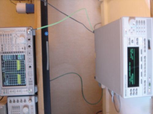 Agilent 83623B opt 1 & 4 10MHZ-20GHZ sweep generator