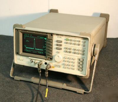 Hp 8592L 9KHZ-22GHZ spectrum analyzer w/ option 043 