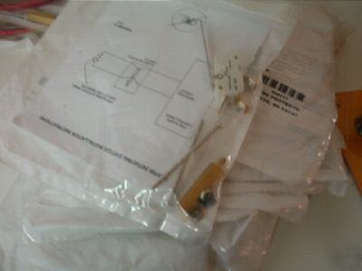 Wholesale lot 11 ansul fire protection switches 428311