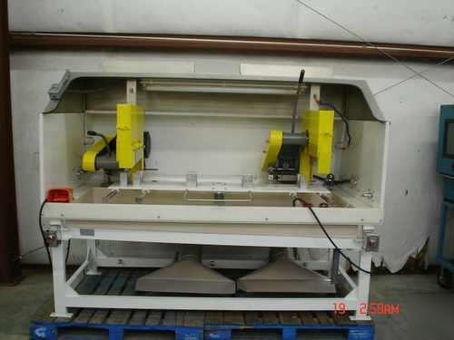 Double wet saw with sink for glass making
